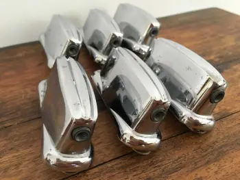 Can anyone identify these MIJ lugs?