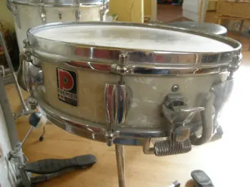 Vintage Premier drum kit - help with age and value please!