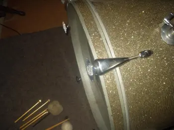 DERI Set 60s with Hardware and Cymbals scored!