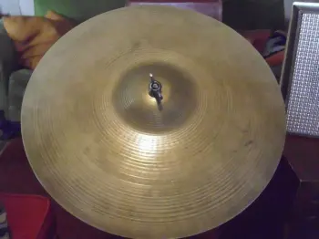 For Sale: Avedis Zildjian Cymbal