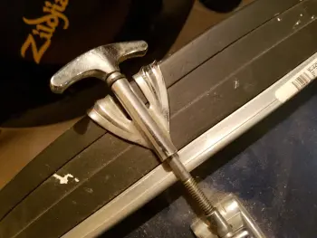 Helping ID'ing old Ludwig drums (keystone &amp; olive)