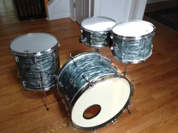 1954 Gretsch Broadkaster kit w/matching snare