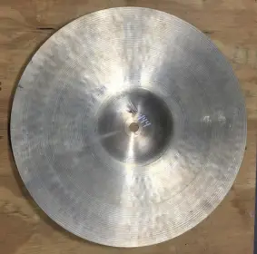 Zildjian stamp and 14&quot; HiHats ...