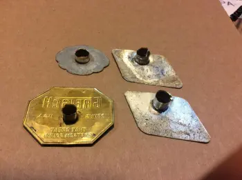 4 vintag drum badges w/ grommet - gretsch / ludwig / slingerland