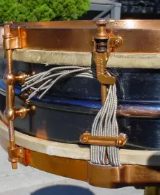 [B]1924- LUDWIG &amp; LUDWIG 4 x 14 DeLUXE UNIVERSAL MODEL (cat. #11) [/B]
