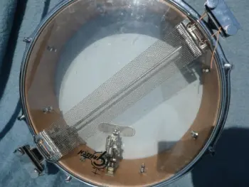 Need help identifying a Sonor vintage snare please