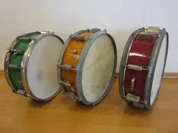 unknown snare drum