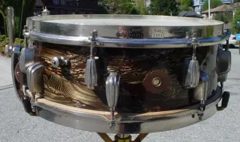 [B]1942- SLINGERLAND 5 x 14 “ROOT BEER SWIRL” (UN-CATALOGUED FINISH) RADIO KING MODEL