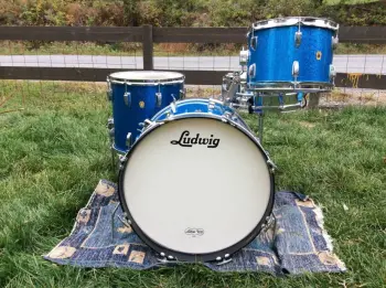 1960's Ludwig 12/14/20 Dowbeat outfit in blue sparkle