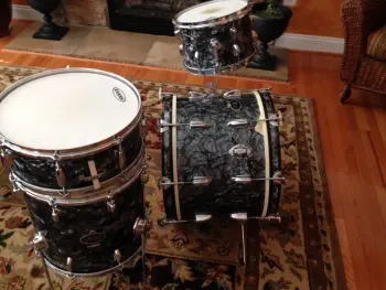 Whitehall drumset - Black Diamond Pearl