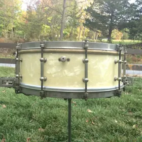 *TRADE* RARE 1935 super Ludwig snare in avalon pearl for?
