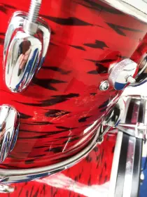 FOR SALE: Vintage Early 1970s Slingerland Avante Outfit 60N in Red Tiger Pearl