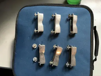 6 Nickel plated bow tie lugs (Ludwig I presume)