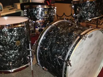 Found a mid 50's gretsch all 3 ply!!!
