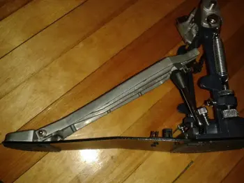 Please help ! Is this bent ?