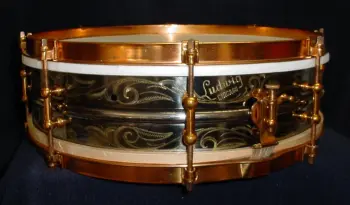 1923-25 LUDWIG &amp; LUDWIG 4 x 14 8 LUG DeLUXE/SCROLL ENGRAVED DANCE MODEL (Cat. no. 5C)