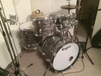 This is the Display Your Rogers Drums Thread