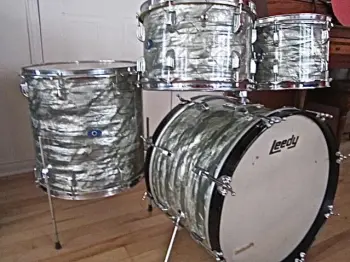 This is the &quot;find your vintage  kit&quot; thread