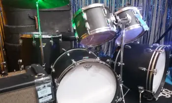 '70 Ludwig Black Panther w/Double 20&quot; Virgin Kicks