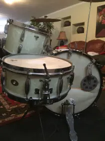 This is the &quot;find your vintage  kit&quot; thread