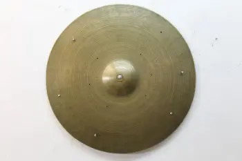 Is this unbranded cymbal Avedis Zildjian?
