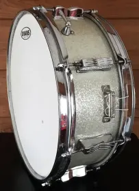 FOR SALE: Vintage 1965 Ludwig Jazz Fest Snare in Silver Sparkle