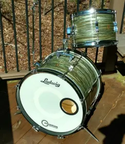 '66 Ludwig Club Date Oyster Blue Combo