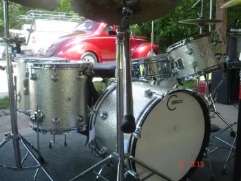 This is the Display Your Camco Drums Thread