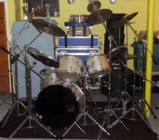 Vintage 60's Silver Sparkle Gretsch kit