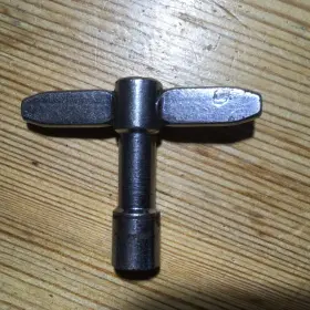 Drum key collectors-ever see other Rogers keys like this?