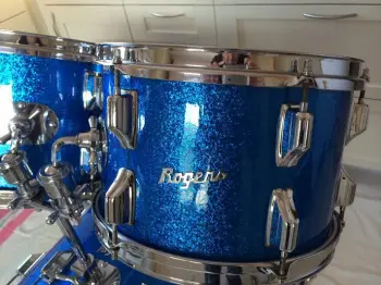This is the Display Your Rogers Drums Thread