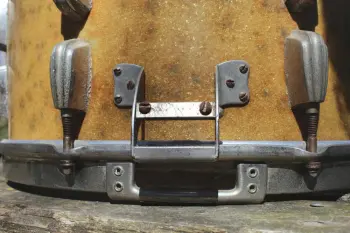 1940s Slingerland 3-Point Strainer and Bridge
