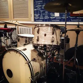 Ludwig Clubdate and a WFL for good measure