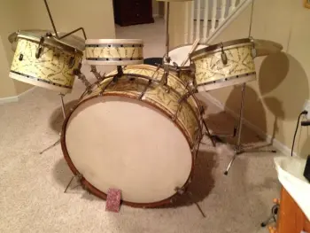 This is the Display Your Leedy Drums Thread