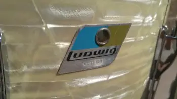 1972 Ludwig Mach Lug White Marine Pearl 15/16/18/26