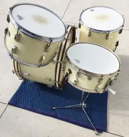 FOR SALE: Vintage Early 1950s Leedy &amp; Ludwig 13/16/24 with 14 Snare in White Marine P