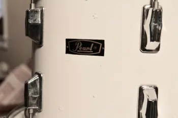 $10 Pearl Kit. Identification Please