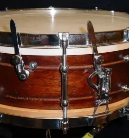 [B]1929 LUDWIG &amp; LUDWIG 5 x 14 MAHOGANY/*”DECORATIVE INLAY FINISH” STANDARD-SENSITIVE