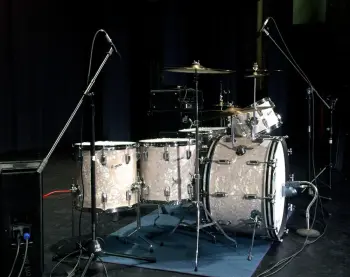 This is the Display Your Rogers Drums Thread
