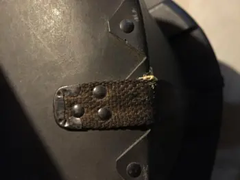 Replacing old straps on vintage fiber cases