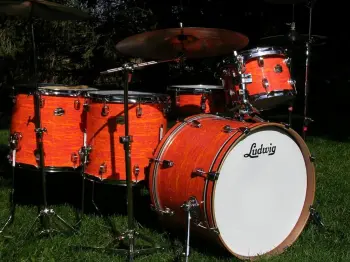 Got A Psychedelic Red Ludwig set yesterday