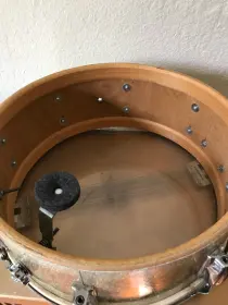 Identifying snare drum with missing badge