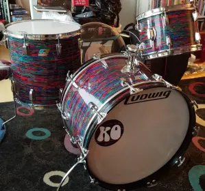 Got A Psychedelic Red Ludwig set yesterday
