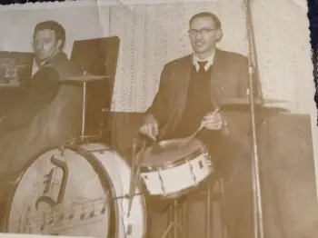 Vintage drums need a new home and I have no idea of worth