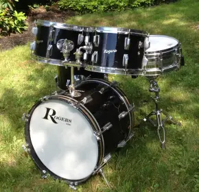 This is the Display Your Rogers Drums Thread