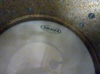 Where is the catch? Ludwig Psychadelic Red