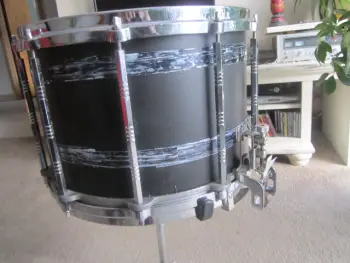 Pearl killer free floating maple snare