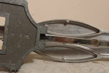 Old Pearl Bass Pedal - Date? Value?