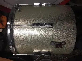 Ludwig silver spakle a ginger ale thing??