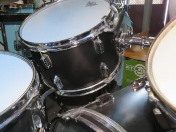 Pearl drum set year